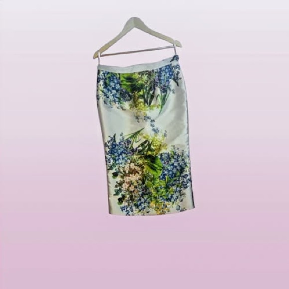 lisa rene Dresses & Skirts - White Lotus Vibes! Floral Print Women's Skirt